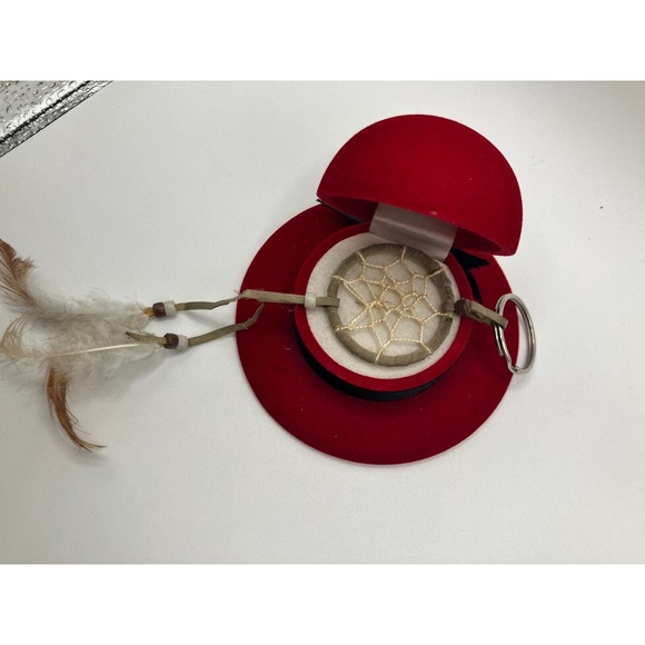 VINTAGE ST LABRE INDIANS DREAM CATCHER WEB FEATHERS BEADED 8.5" KEYCHAIN! - Picture 4 of 11